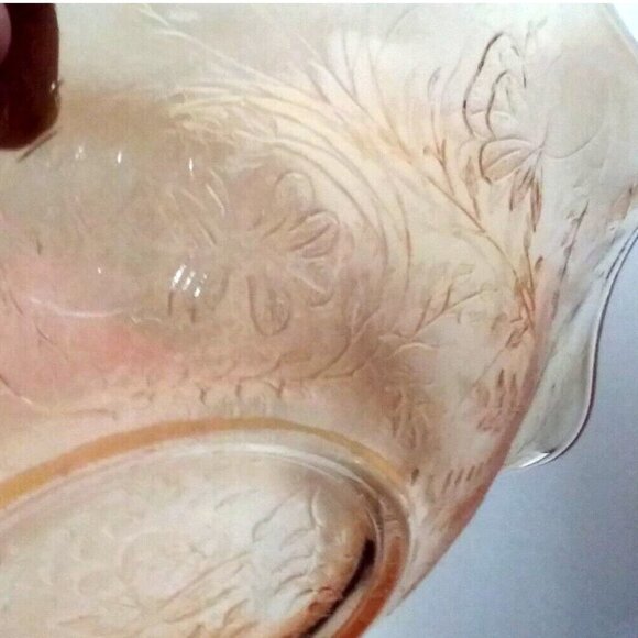 Vintage Carnival Glass Iris Bowl With Scallop Edge light amber gold 9.75" x2" - Picture 5 of 9